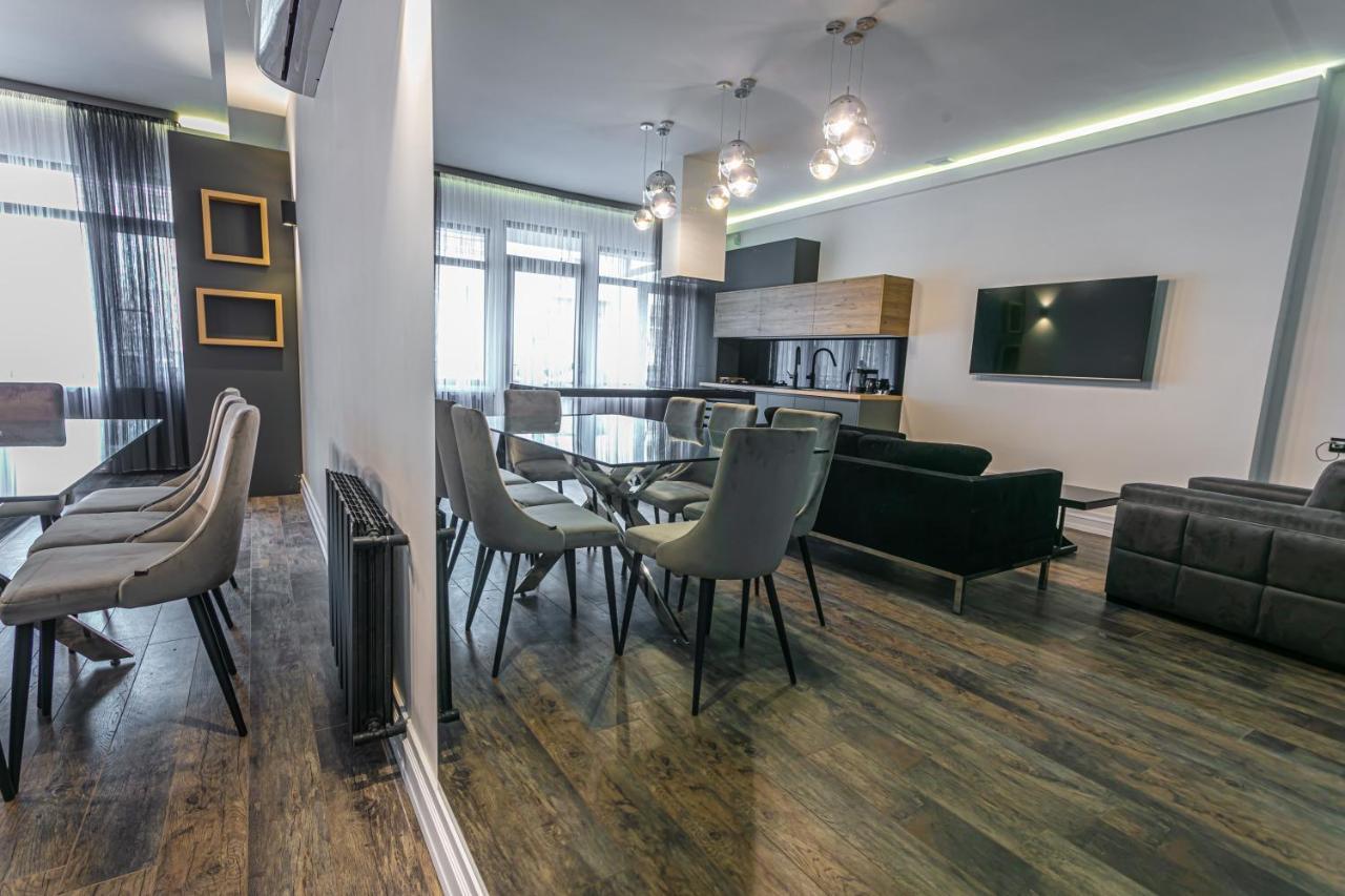 Luxe Apartment In Center エレバン エクステリア 写真