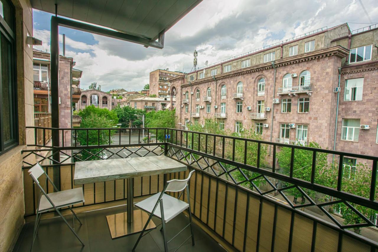 Luxe Apartment In Center エレバン エクステリア 写真