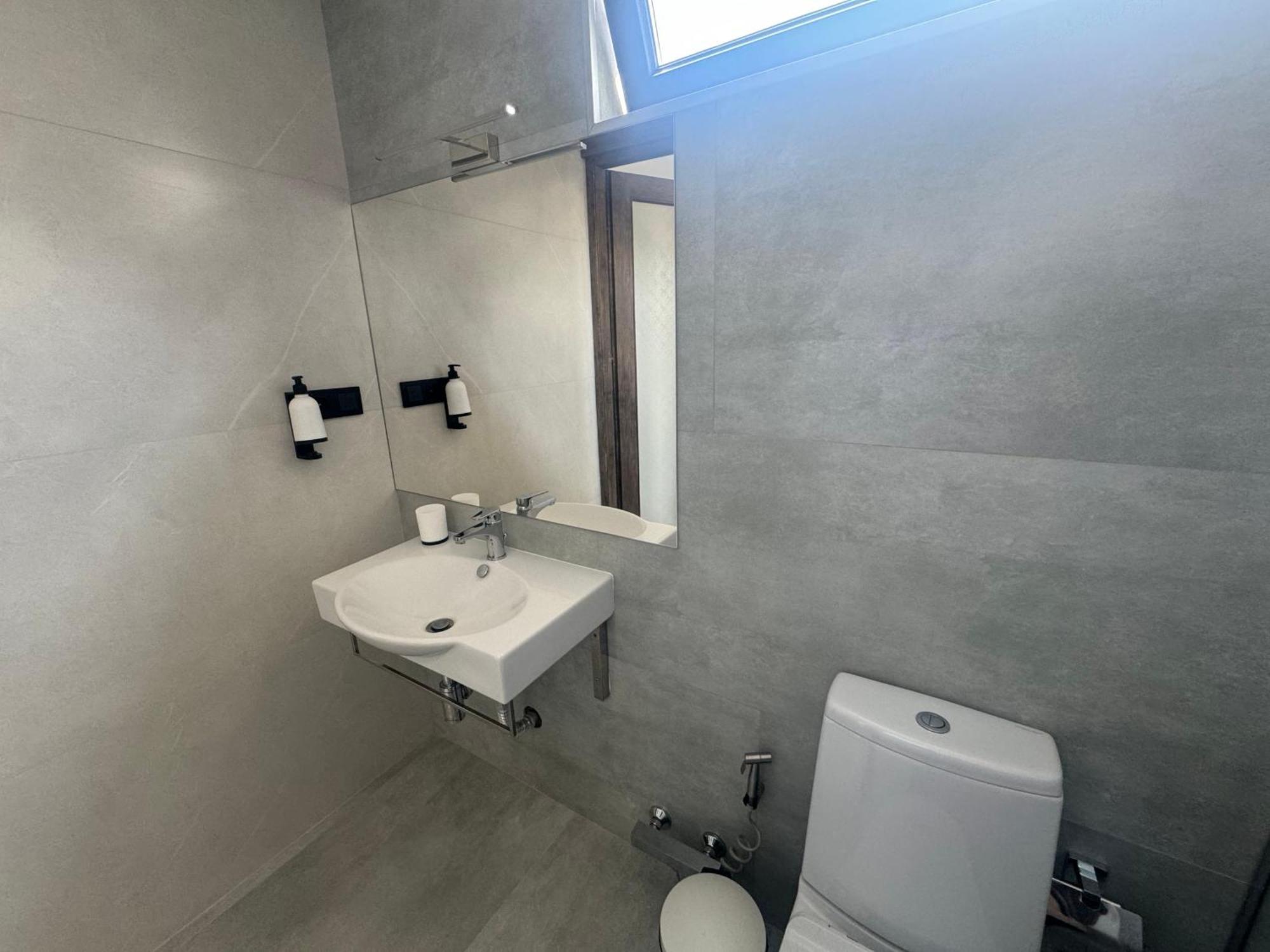 Luxe Apartment In Center エレバン エクステリア 写真